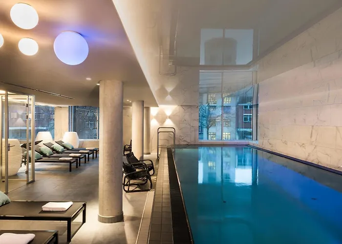 Adina Speicherstadt 4*